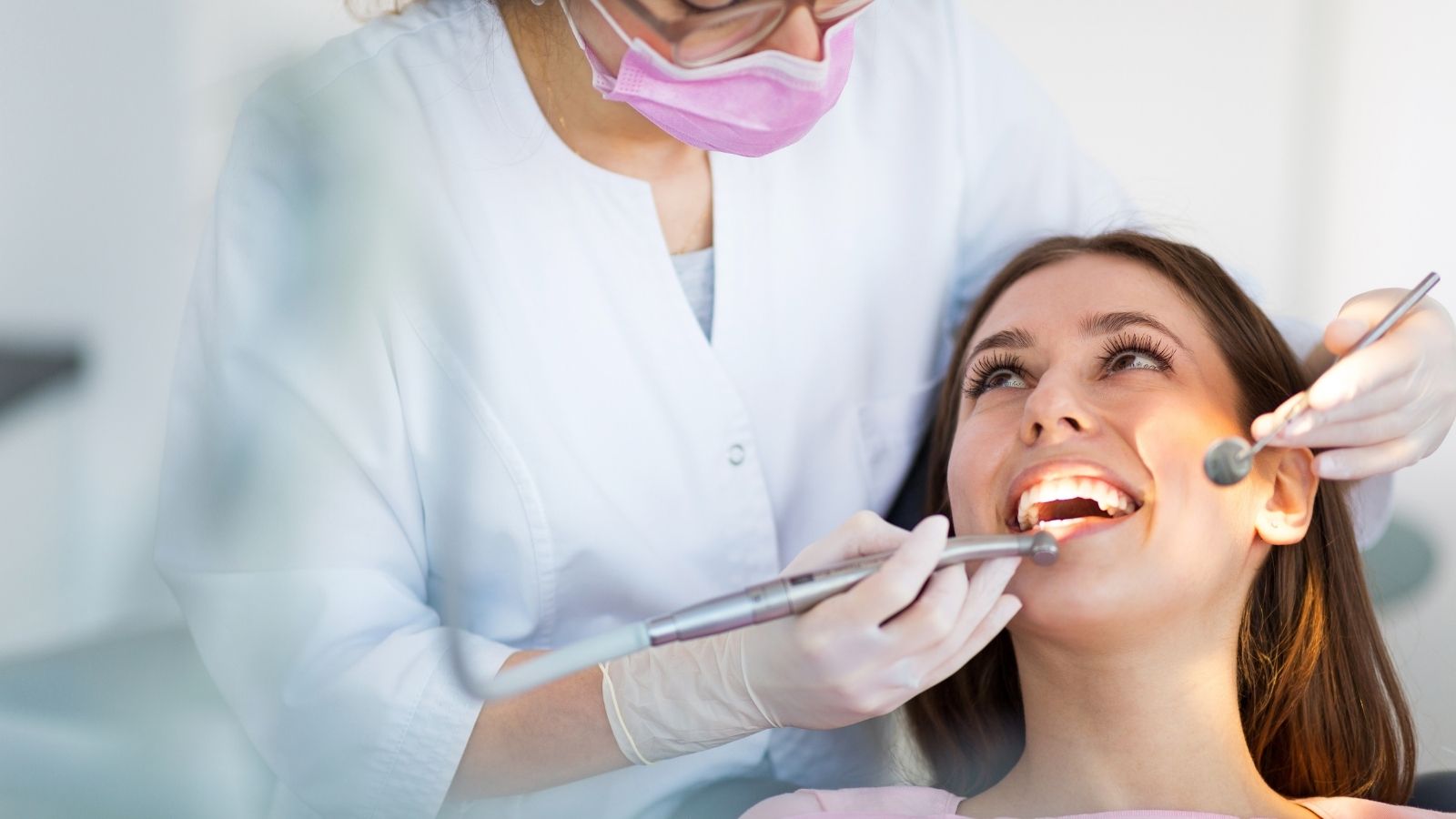 Valutazione dei denti del giudizio: controllo specialistico a Caserta